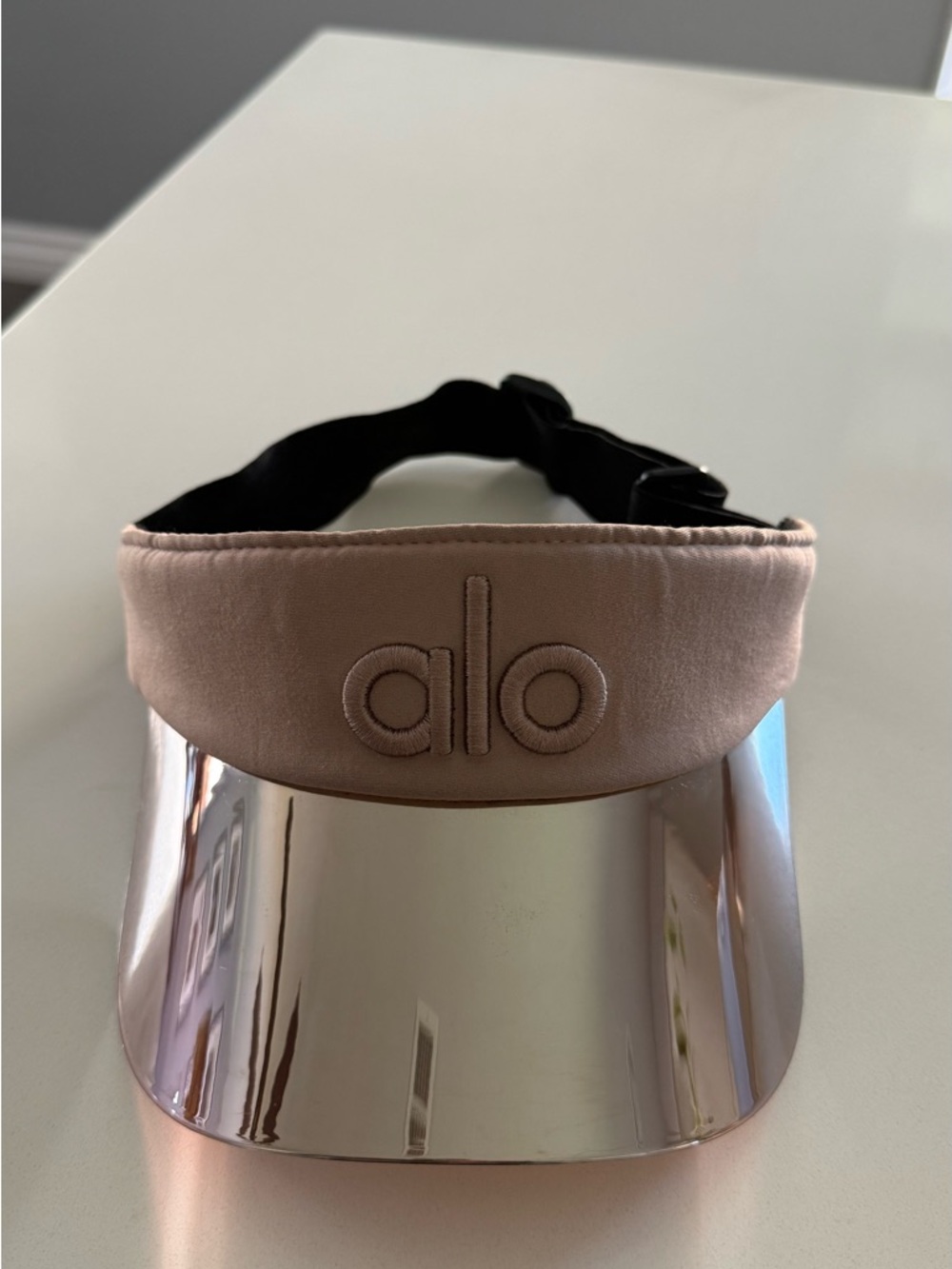 ALO Yoga Rose Gold Mirrored Visor